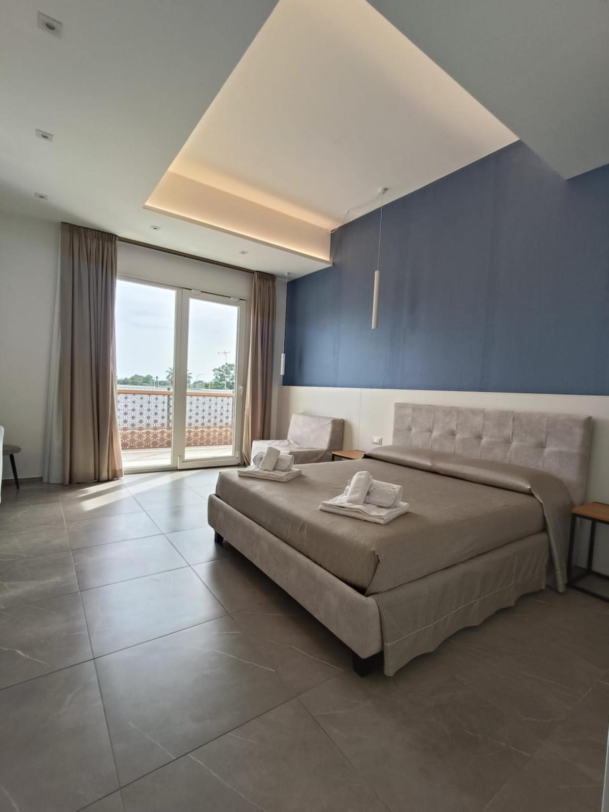 Hotel Posidonia ปอร์โตเชซาเรโอ ภายนอก รูปภาพ